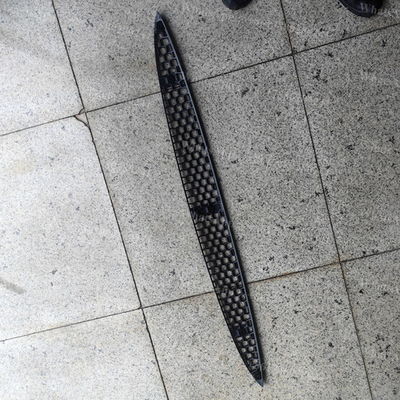 988025 GRILLE-LOWER-TK CZARNY,SP dolna okładka THERMO KING T-600M, T-800M, T-1000M, T-680Pro, T-880Pro, T-1080Pro