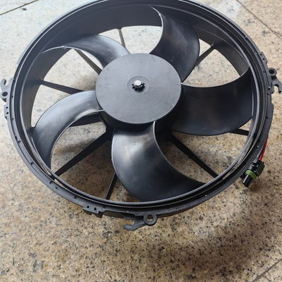 419297 Rozwiązanie chłodzące z czarnego metalu i tworzyw sztucznych dla transportu