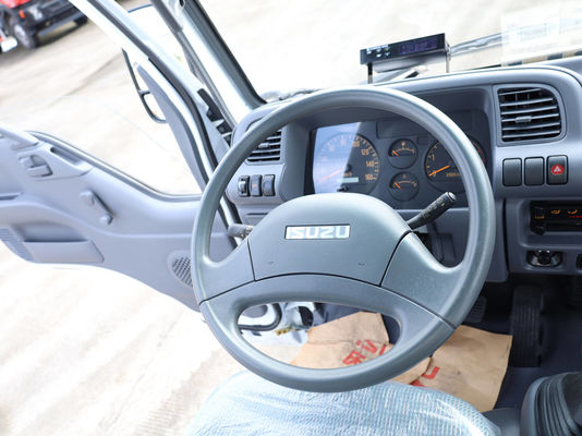 QINGLING ISUZU KV100 100P Ciężarówka chłodnicza dla żywności Mięso Ryba Transport NKR Zamrażarka 5 ton THERMO KING RV380 Chłodnica