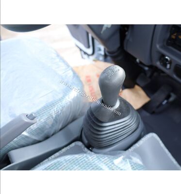 Isuzu 100p Japonia Marka Ciężarówka podwozie z 4,1 metra długości chłodnicy z THERMO KING chłodnicy RV380V 4X2 Mini 3tons 2 Ton Freezer Chłodnicy