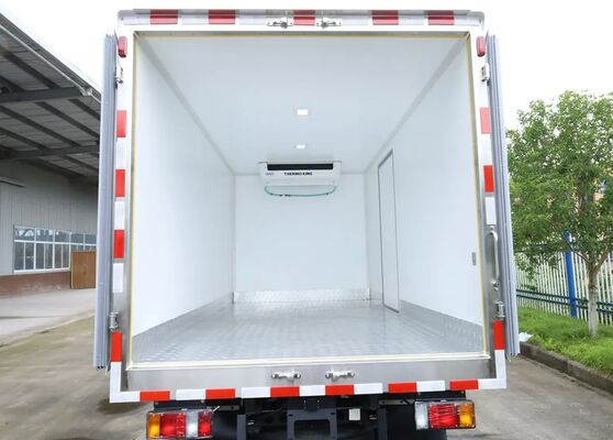 ISUZU QINGLING 600P 6-kołowa chłodnia 3-tonowa z agregatem chłodniczym THERMO KING model RV380
